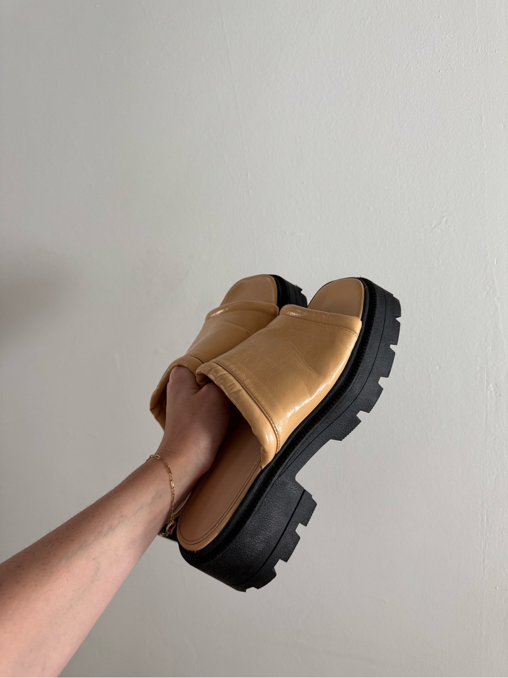 Topshop tan platform lug sole slide sandals size 9